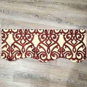 Pennington Valance Red and Cream